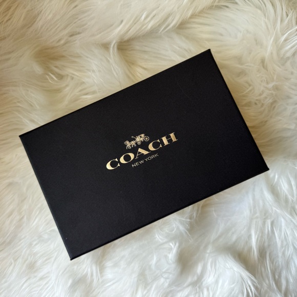 COACH Wristlet for Bundle - Picture 4 of 5